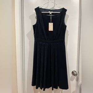 NWT Monsoon Velvet Dress in Green, Sz 10 US / 14 UK